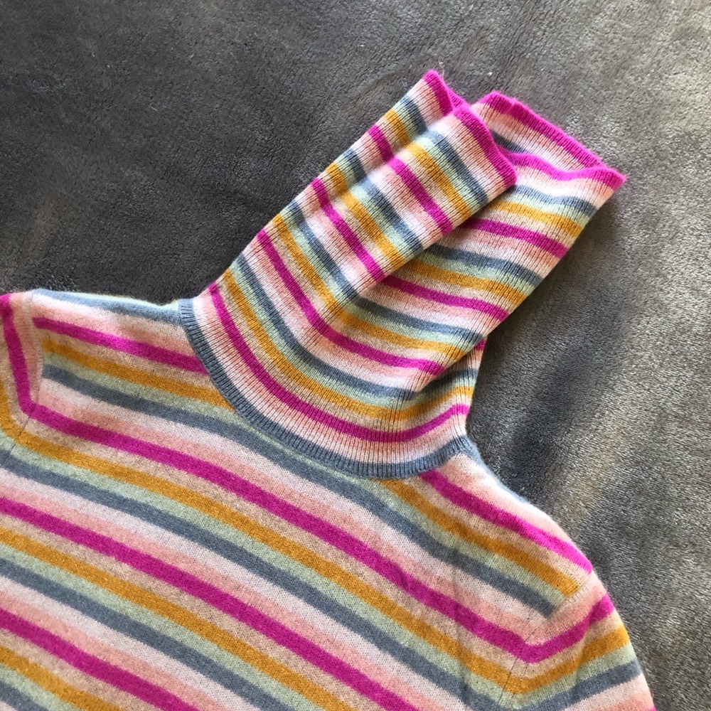 Excellent condition striped cashmere turtleneck sweater, size S/M.